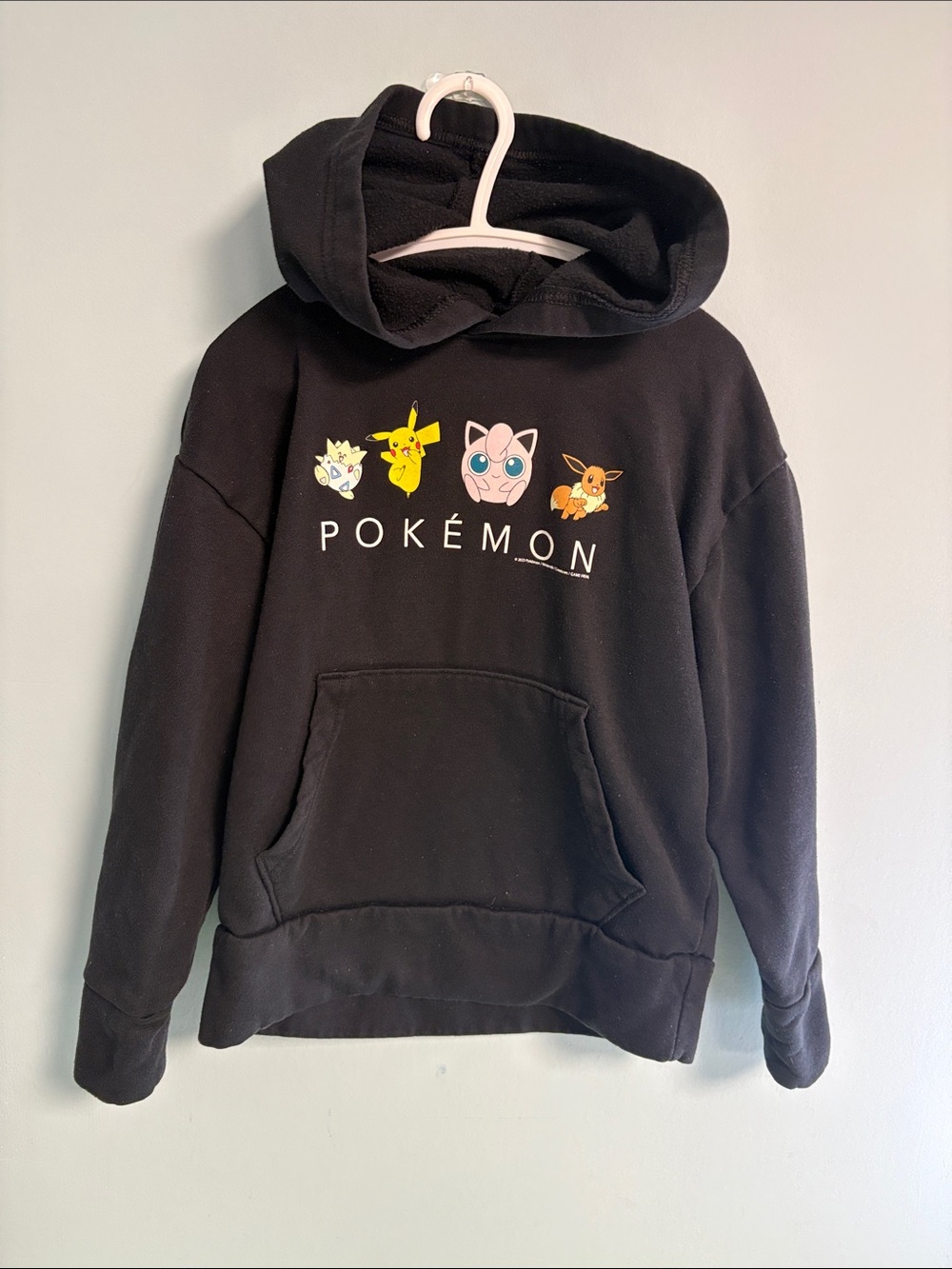 Old Navy Pokemon Hooded Black Sweatshirt, Girl Size 6-7, Pokemon Sweatshirt